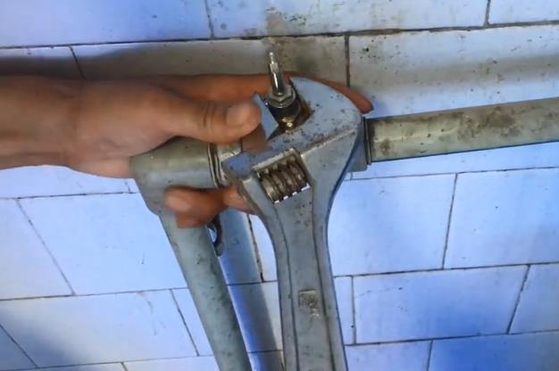 水管閥門拆卸步驟圖，老師傅全程圖解怎么換！