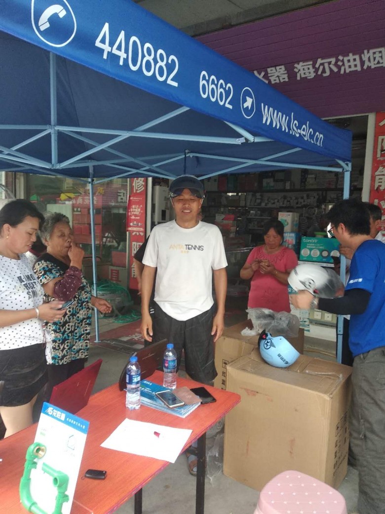 龍勝管海安運(yùn)營中心助力“一盔一帶”,贈(zèng)千頂安全盔以踐行社會(huì)責(zé)任 龍勝管海安運(yùn)營中心助力“一盔一帶”,贈(zèng)千頂安全盔以踐行社會(huì)責(zé)任