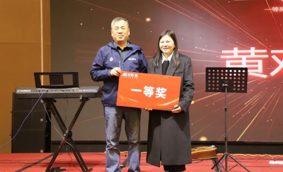 龍勝管全國(guó)經(jīng)銷商年會(huì)圓滿召開(kāi),見(jiàn)相非相,即見(jiàn)如來(lái)! 龍勝管全國(guó)經(jīng)銷商年會(huì)圓滿召開(kāi),見(jiàn)相非相,即見(jiàn)如來(lái)!